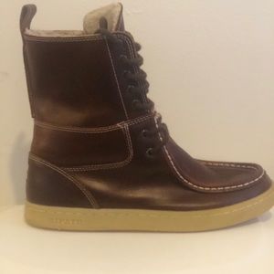 Ipath shearling Boots ! Men’s ! Size 9 !